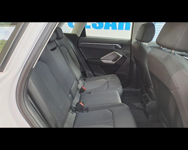 AUDI Q3 35 2.0 tdi Business Advanced quattro s-tronic