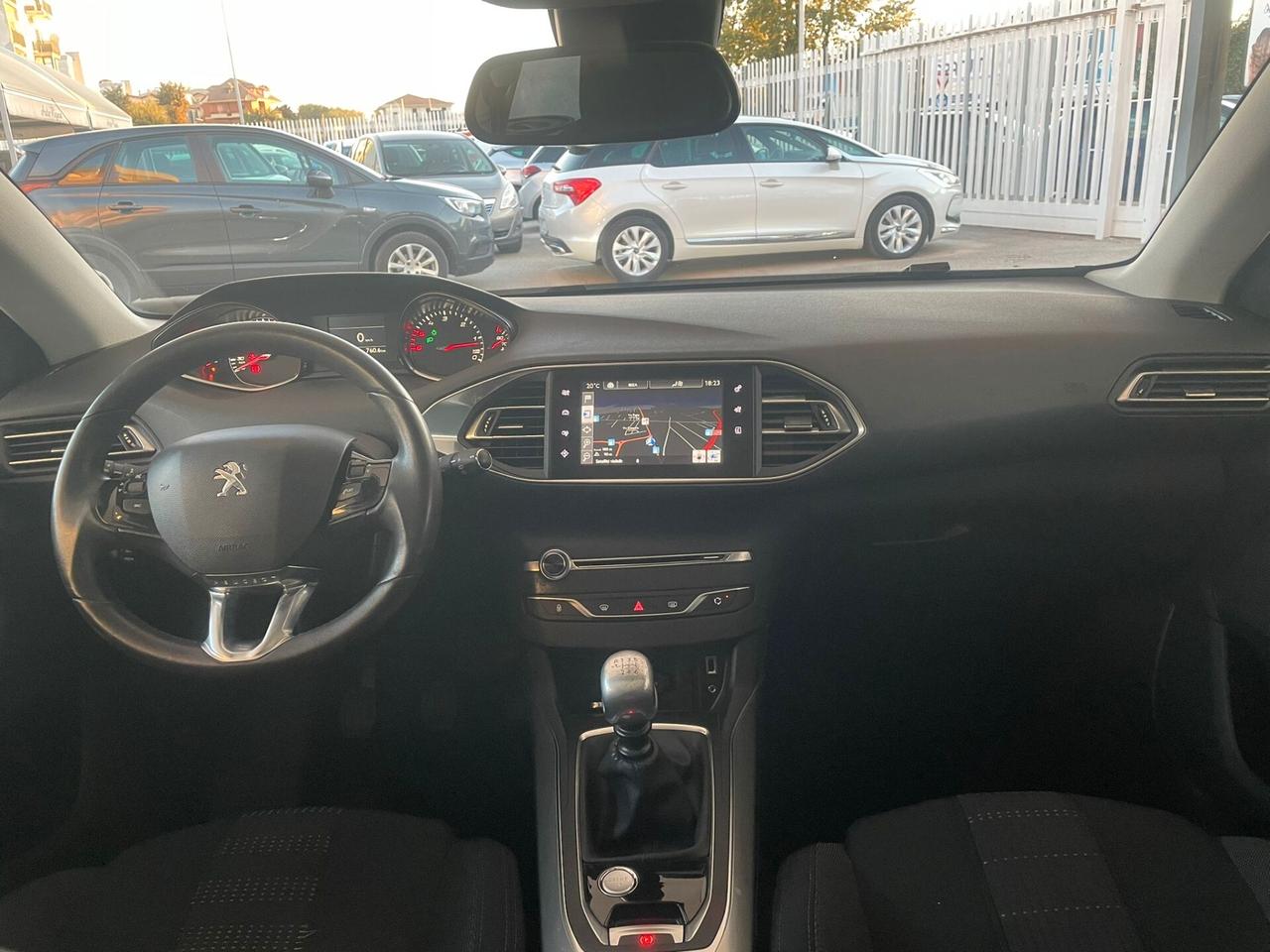 Peugeot 308 BlueHDi 120 S&S Allure