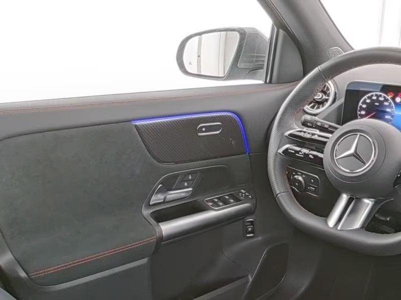 Mercedes-Benz GLA GLA 200 Automatic AMG Line Premium Camera 19" Mbux