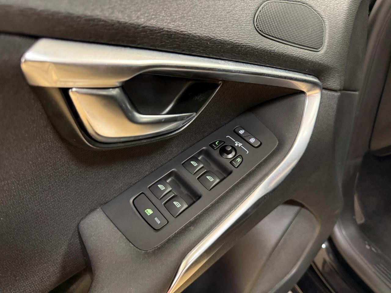 Volvo V40 D3 Geartronic Momentum