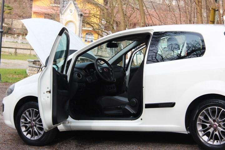 Fiat Punto Evo 1.3 Mjt 75 CV DPF S&S Dynamic 8 GOMME ESTIVE\TERMICHE