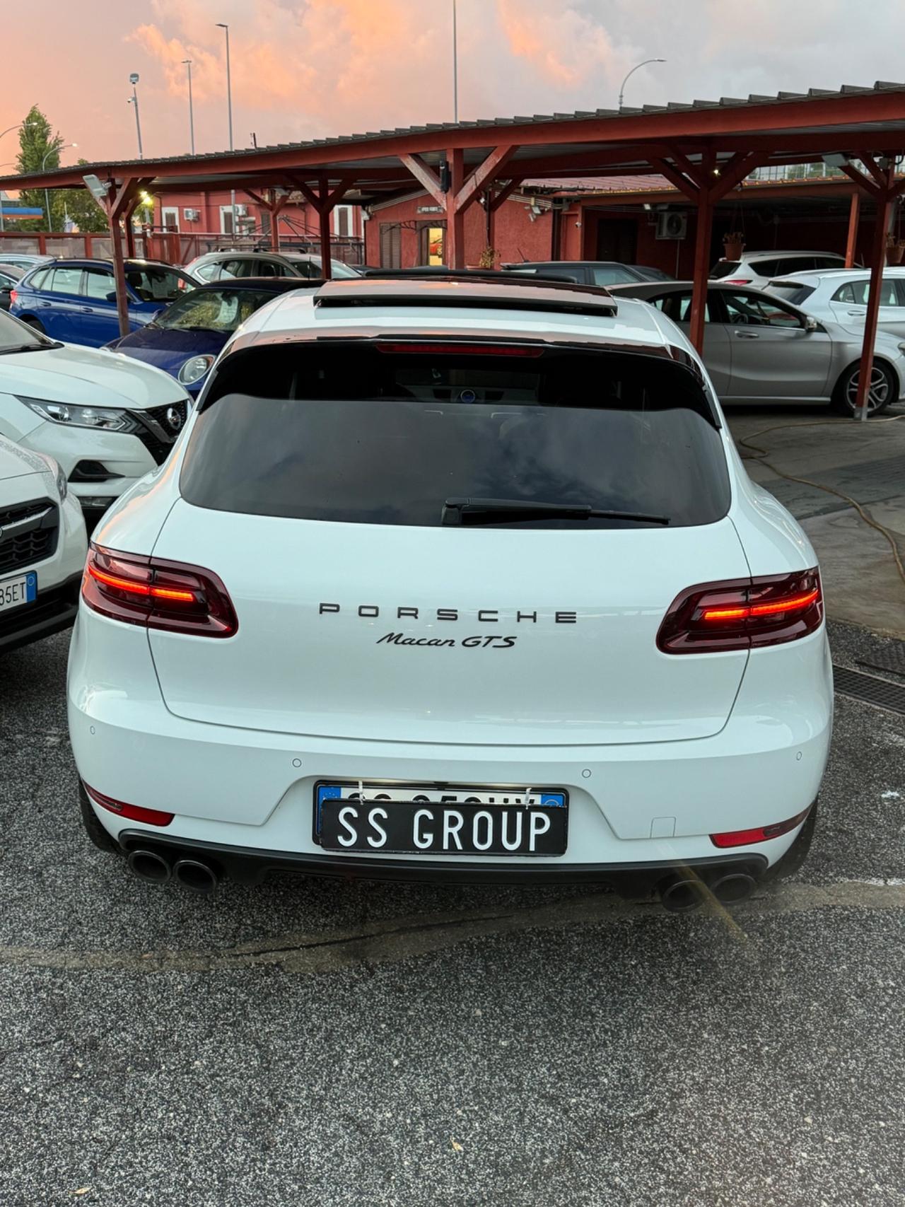 Macan 3.0 GTS-STRAFULL-NO VINCOLI-PERMUTE