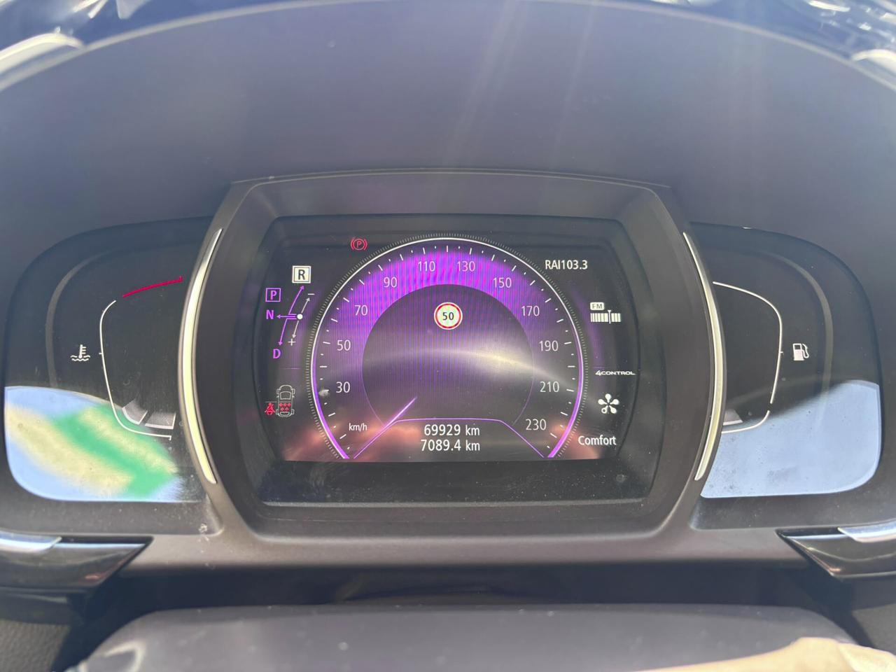 Renault Espace dCi 160CV EDC Energy Initiale Paris 4Control