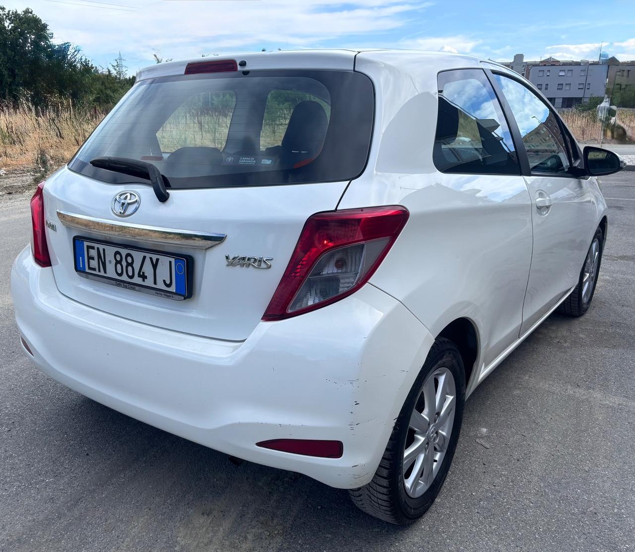Toyota Yaris 1.0 3 porte Lounge