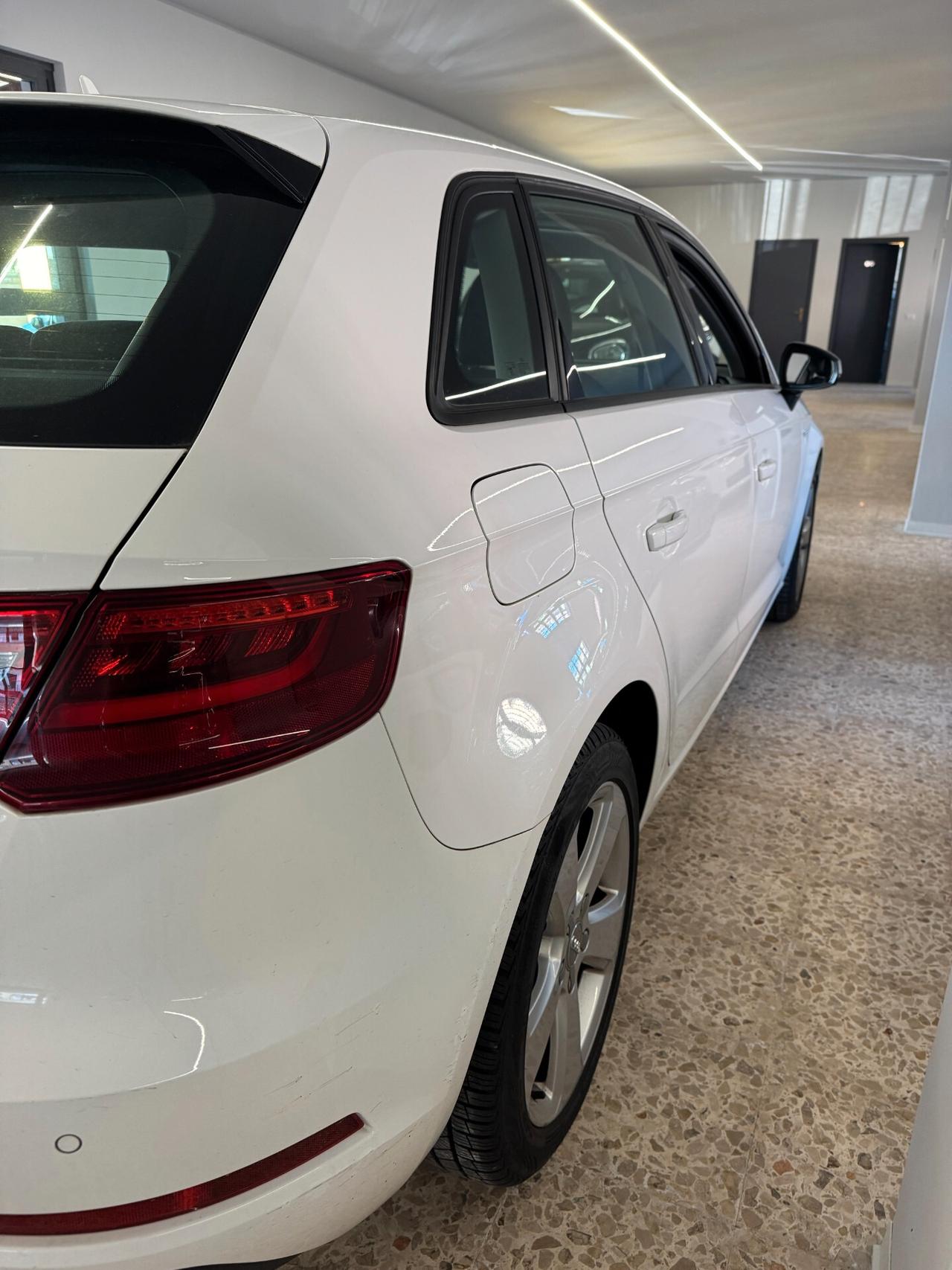 Audi A3 SPB 1.4 TFSI S tronic g-tron Ambition