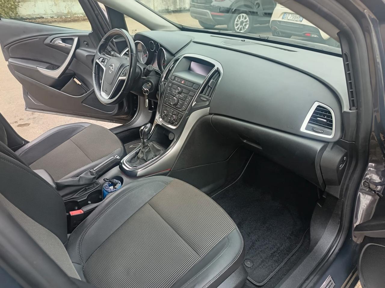 Opel Astra 1.4 Turbo 140CV 5 porte GPL Tech Cosmo