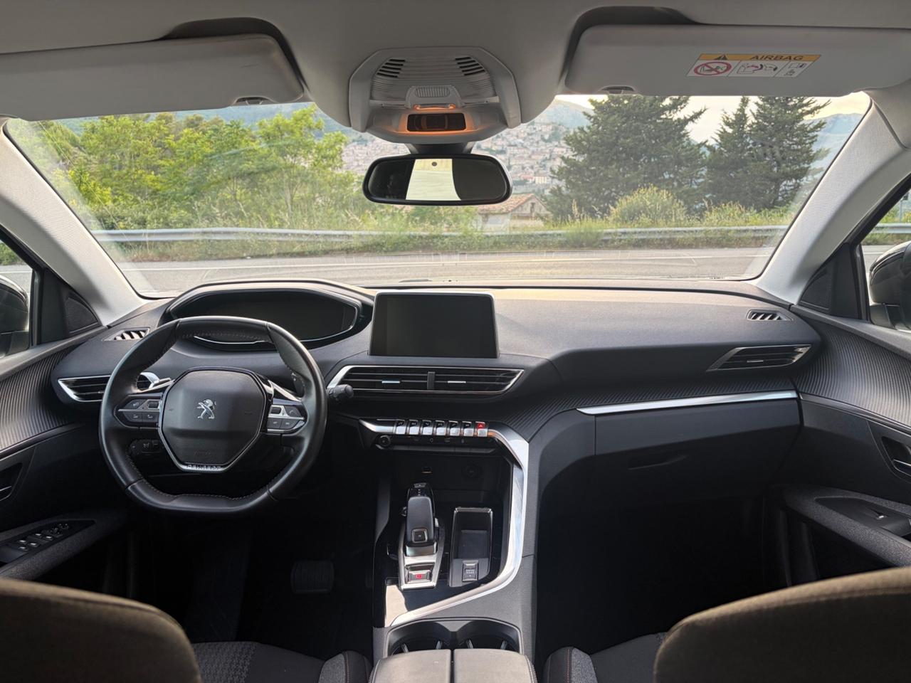 PEUGEOT 3008 BLUE HDI 2022