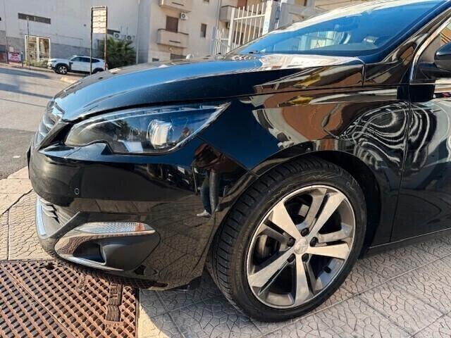 Peugeot 308 BlueHDi 120 S&S EAT6 SW Allure Unico Propr.!