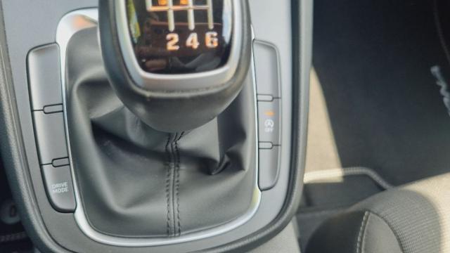 HYUNDAI Kona 1.0 T-GDI Hybrid 48V iMT XLine