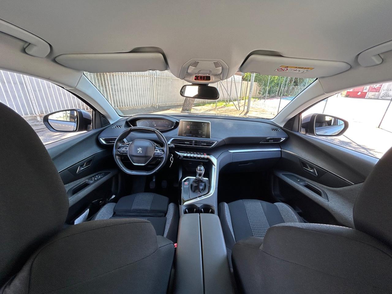 Peugeot 3008 BlueHDi 130 S&S Business