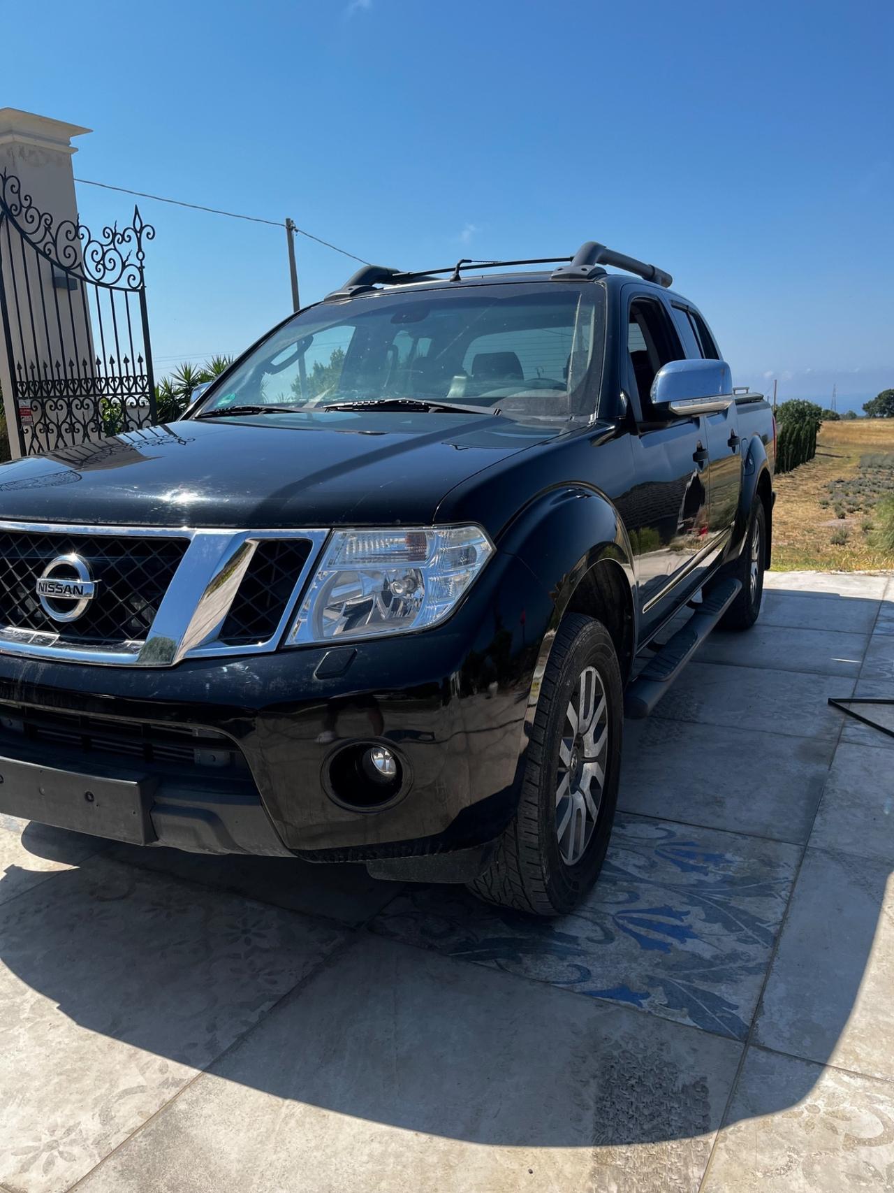 Nissan Navara 3.0 dCi 4 porte Double Cab LE V6