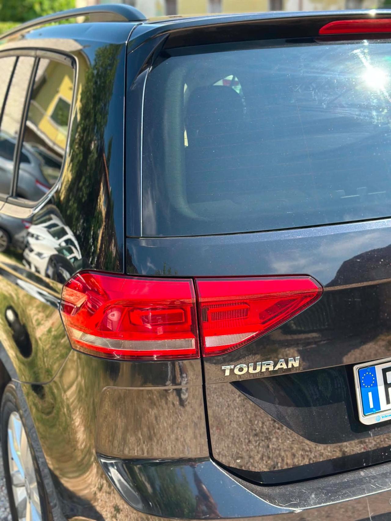 Volkswagen TOURAN 1.6 TDI 150 CV DSG 7 POSTI