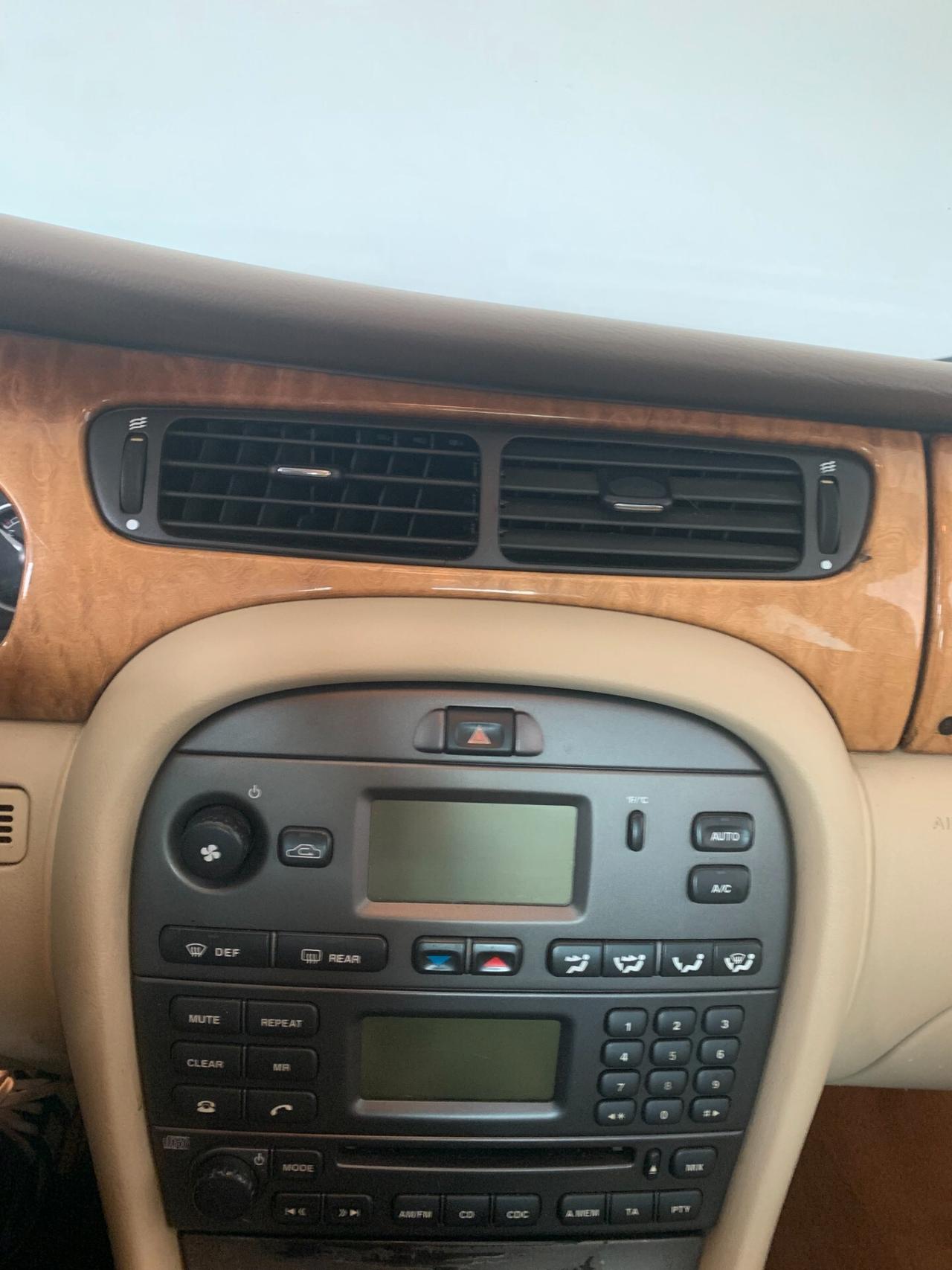 Jaguar X-Type 2.5 V6 24V cat Executive