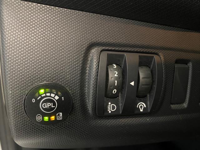 RENAULT Clio 1.2 75CV GPL 5 porte Live *UNICO PROPRIETARIO*