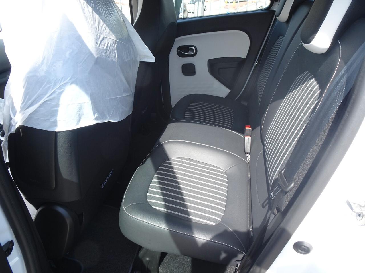 RENAULT TWINGO INTENS