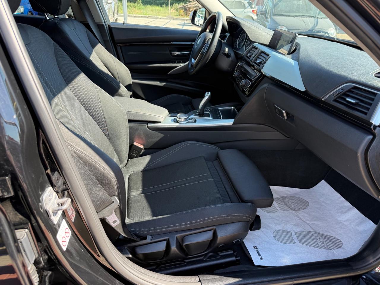 Bmw 320d xDrive Touring Msport-ESTERNO-190CV