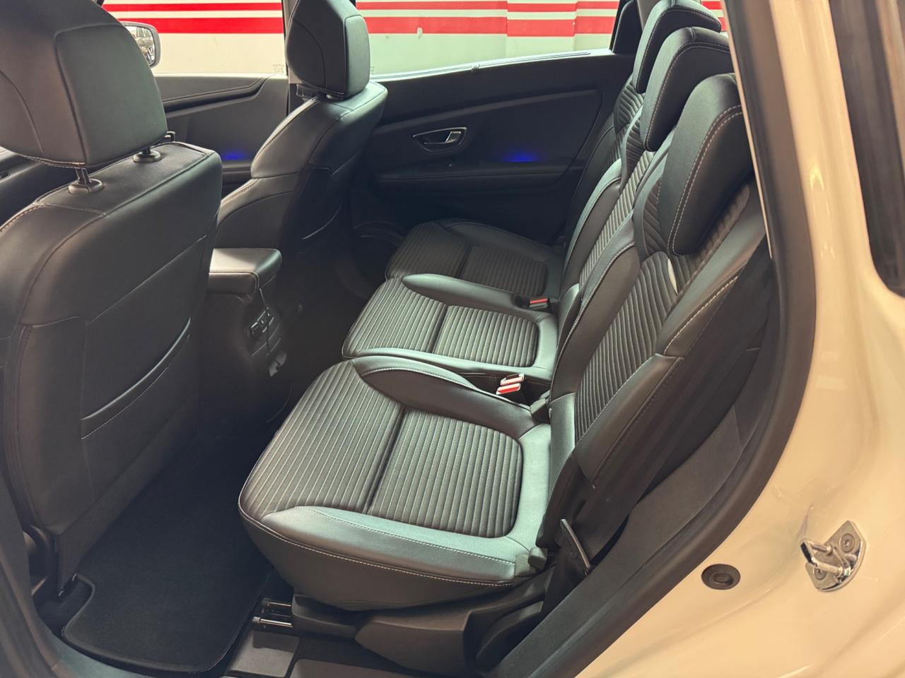 Renault Grand Scenic Blue dCi 120 CV EDC Intens