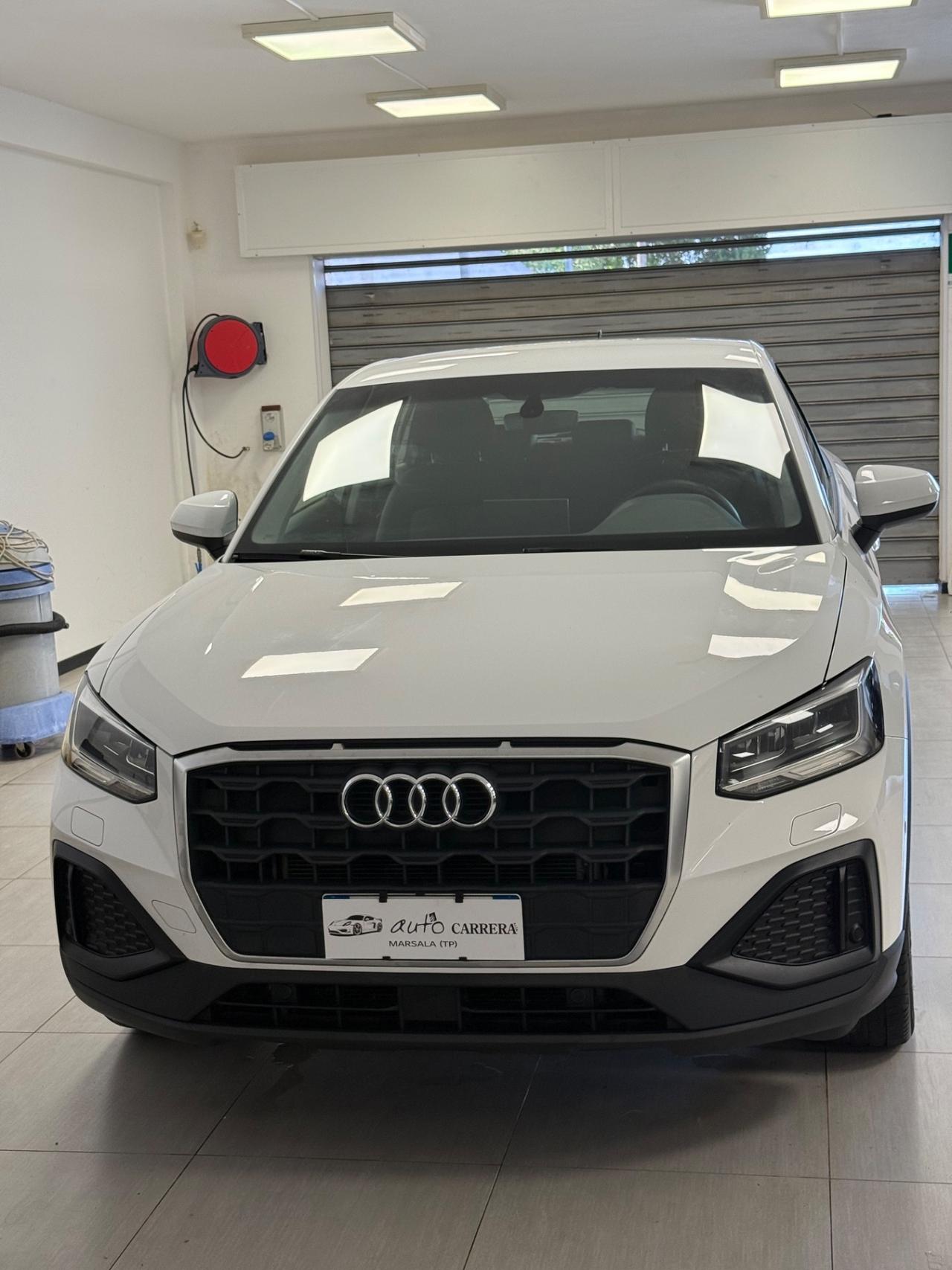 Audi Q2 30 TDI Business