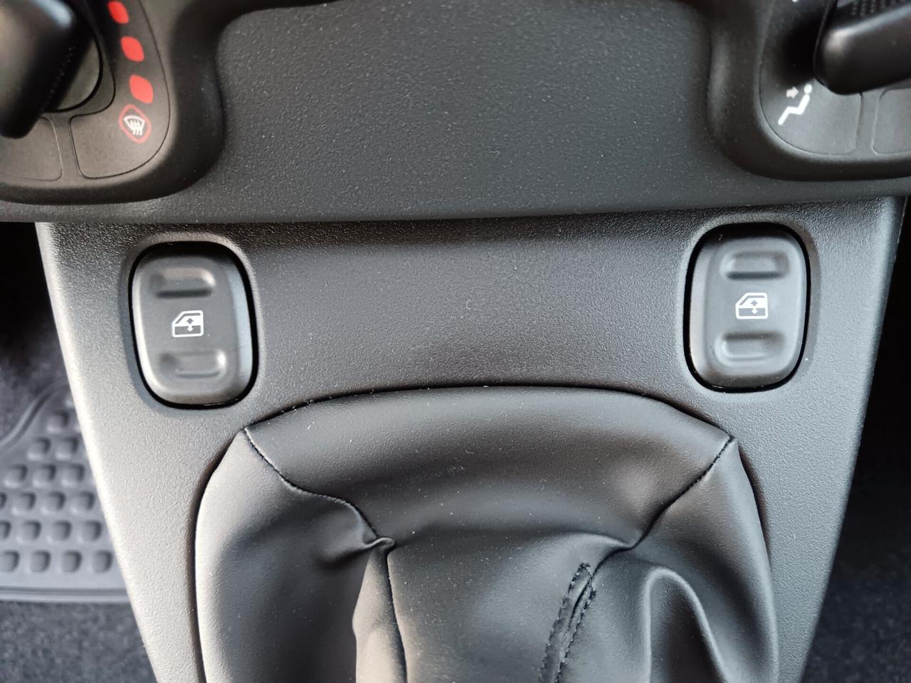 Fiat Panda 1.0 70CV HYBRID PANDINA FULL OPTIONAL