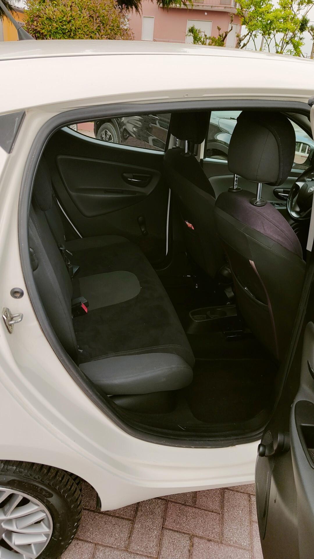 Lancia Ypsilon 1.2 Gold OK NEO PATENTATI