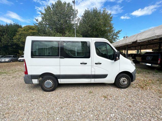 RENAULT Master T33 2.3 dCi/110 Furgone vetrato + IVA