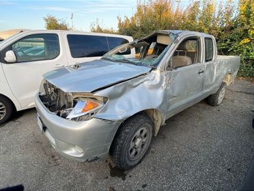 Toyota Hilux Hilux 2.5 D-4D 4WD 2p. Extra Cab DLX