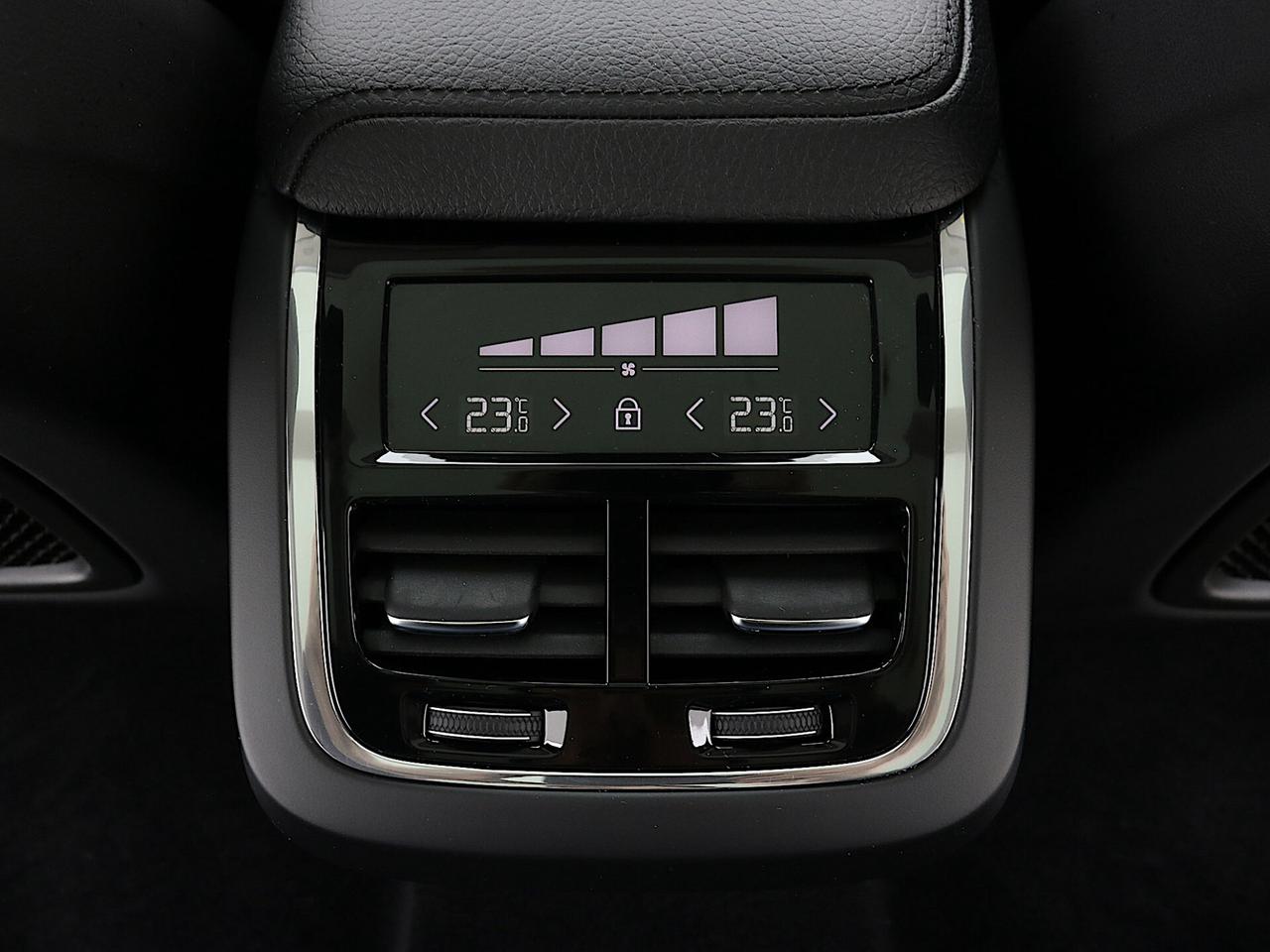 Volvo XC60 B4 AWD auto Inscription TETTO APRIBILE