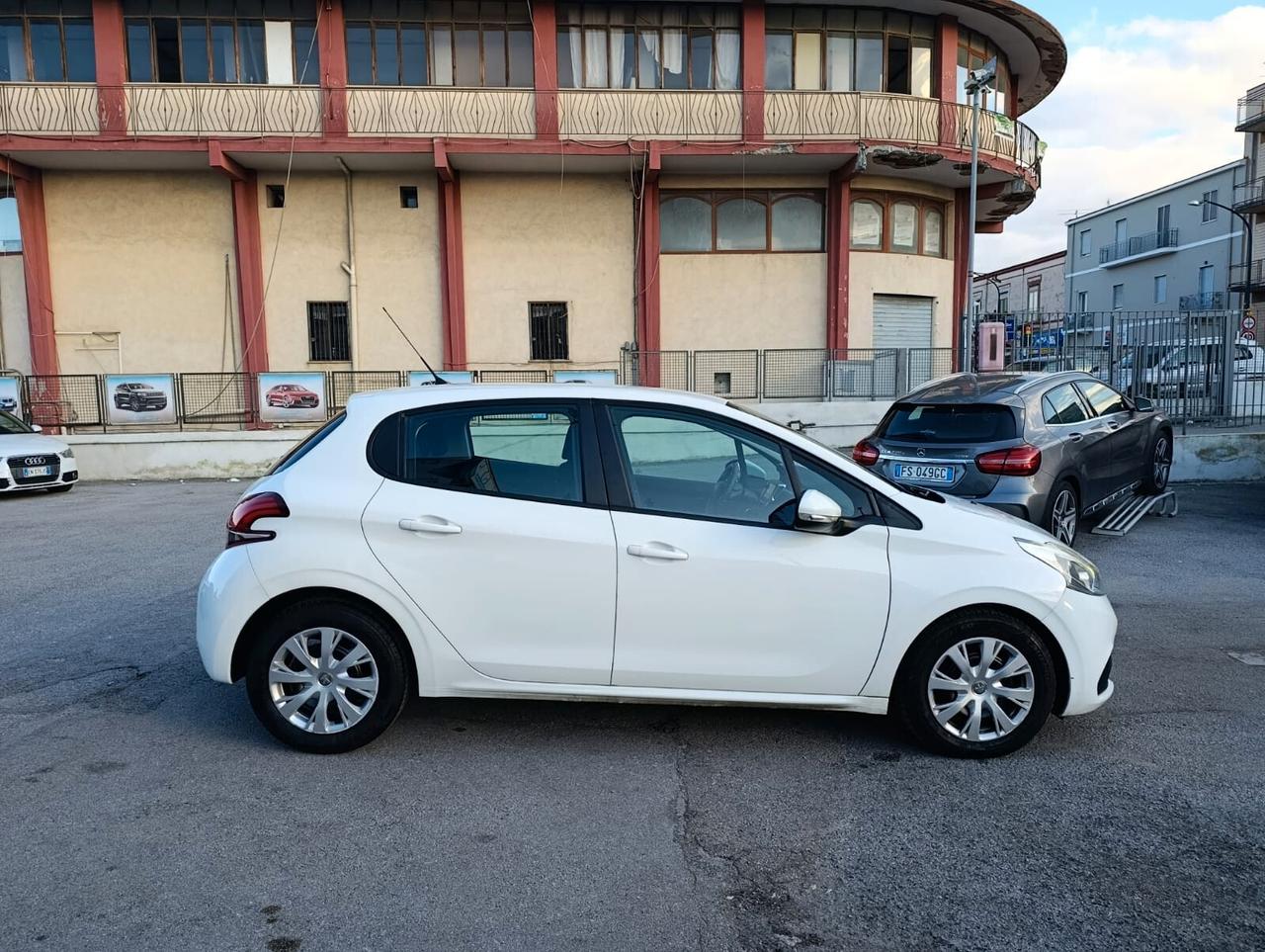 Peugeot 208 BlueHDi 75 5 porte Active