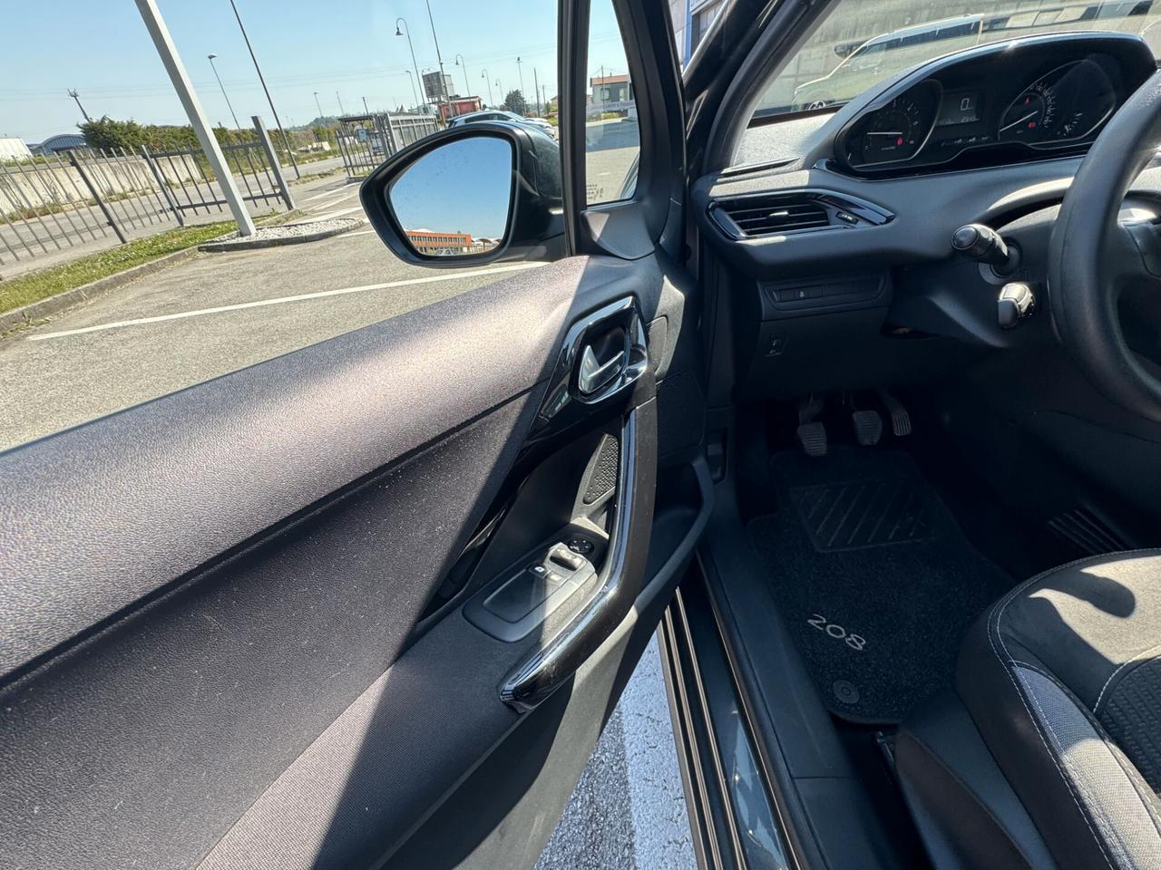 Peugeot 208 Active 1.4 HDI 68CV 5 porte