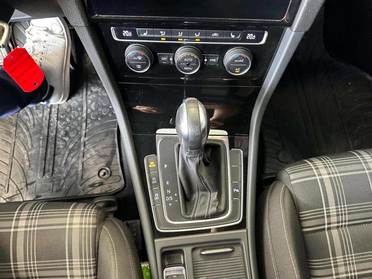Volkswagen Golf GTD 2.0 TDI DSG 5p. BlueM - 2018