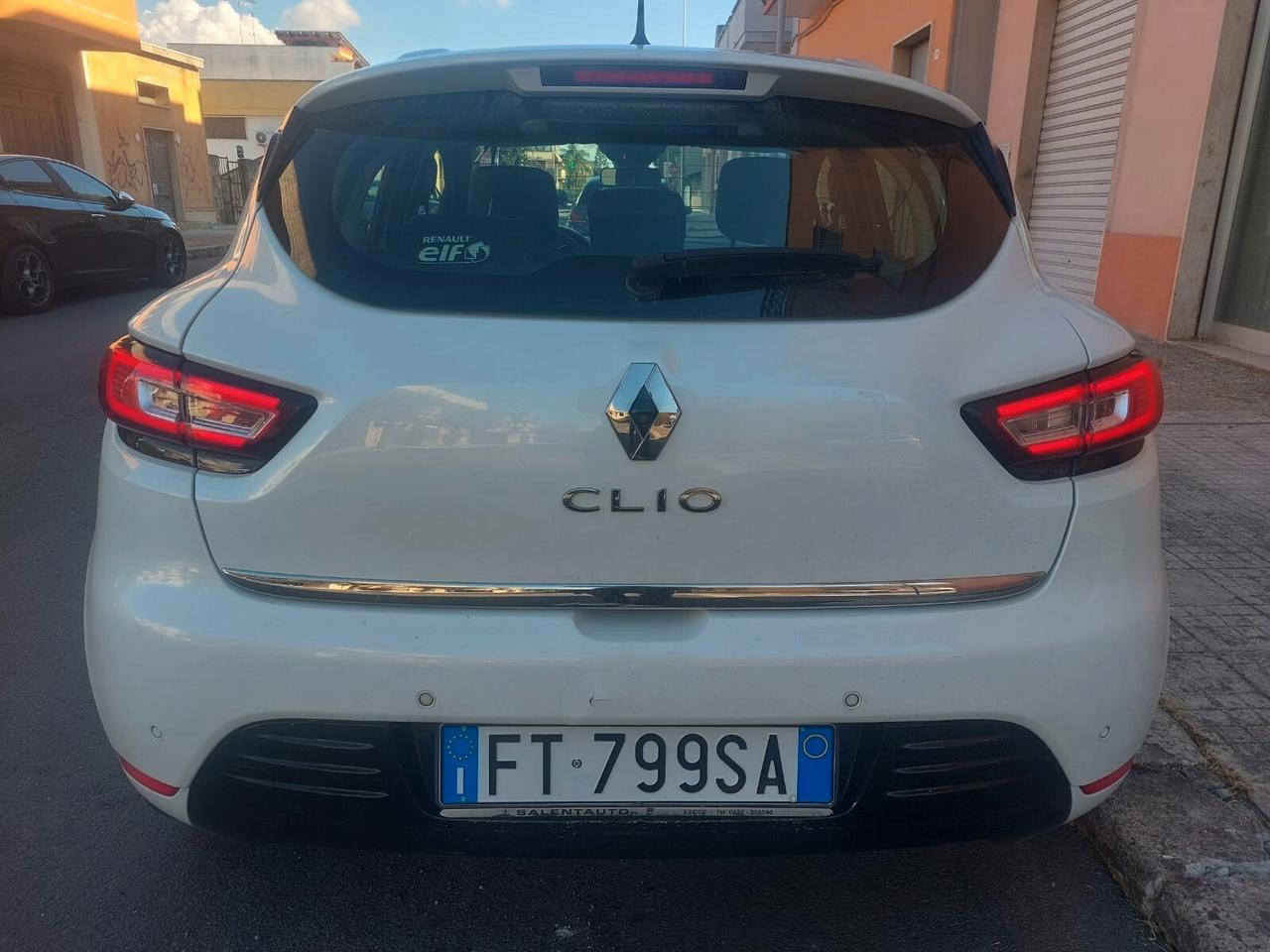Renault Clio 1.5 dCi 90cv Duel *FULL LED