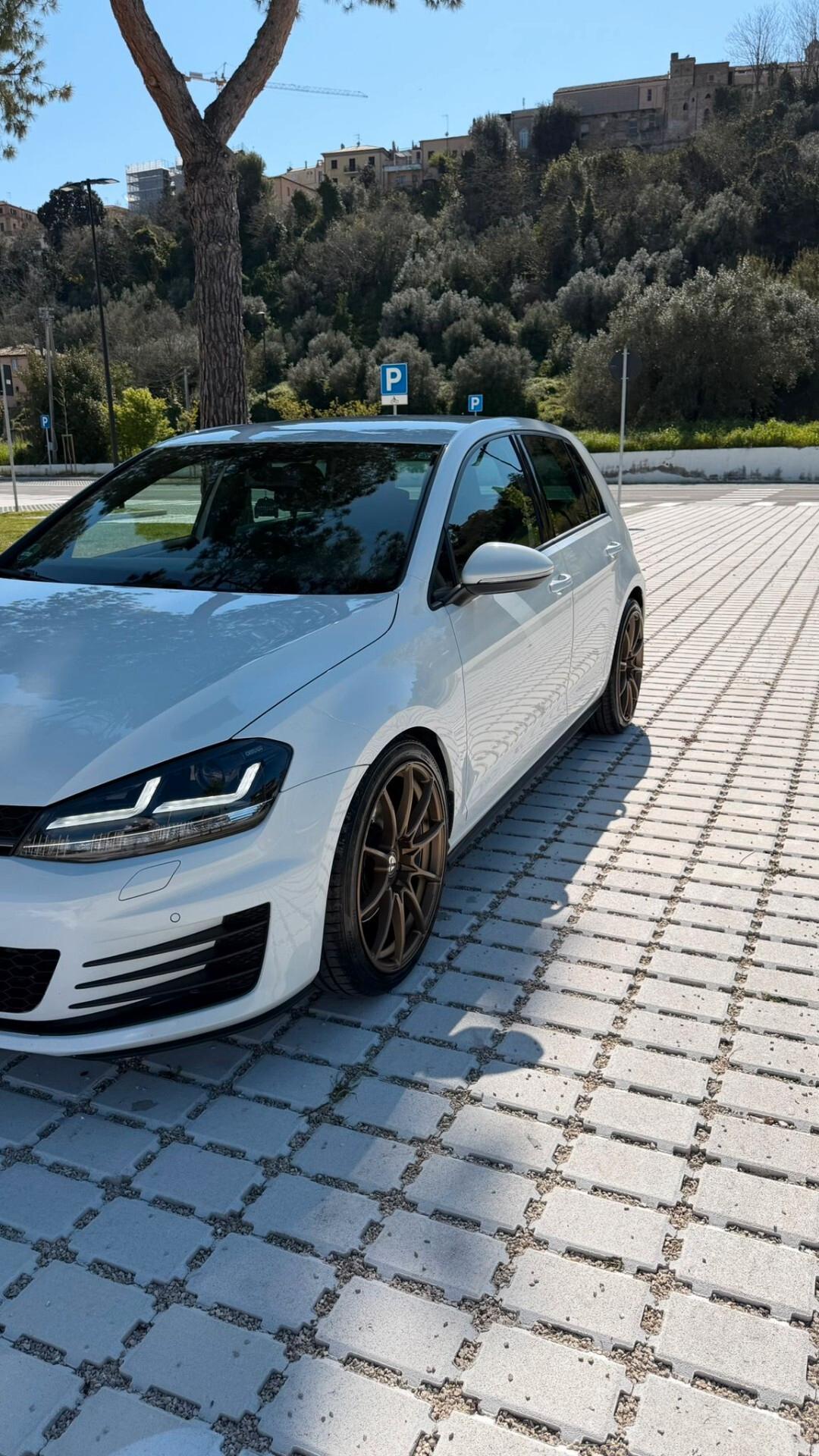 Volkswagen Golf GTD 2.0 TDI 5p. BlueMotion Technology