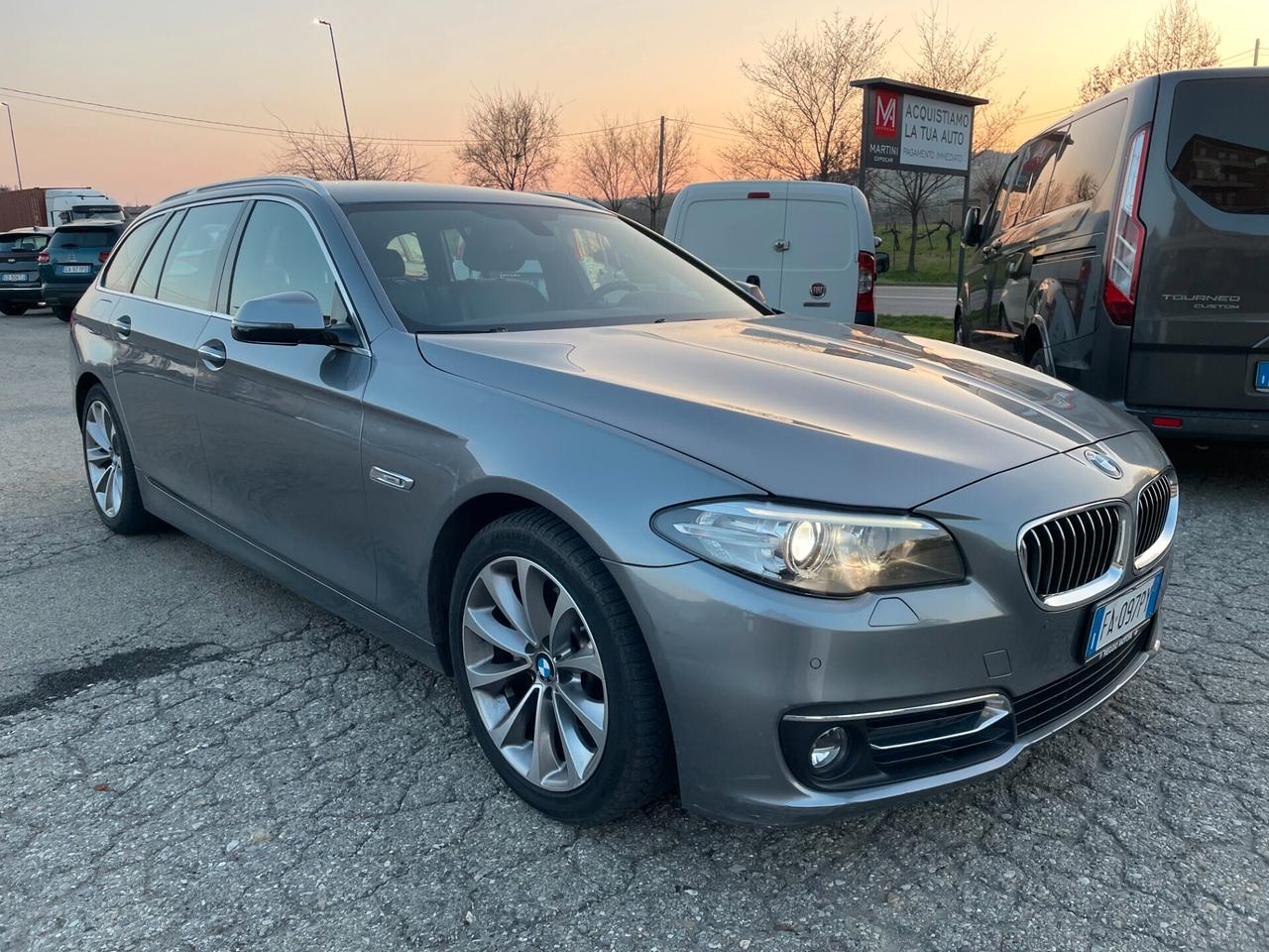 Bmw 520 520d xDrive Touring Luxury aut. GANCIO TRAINO