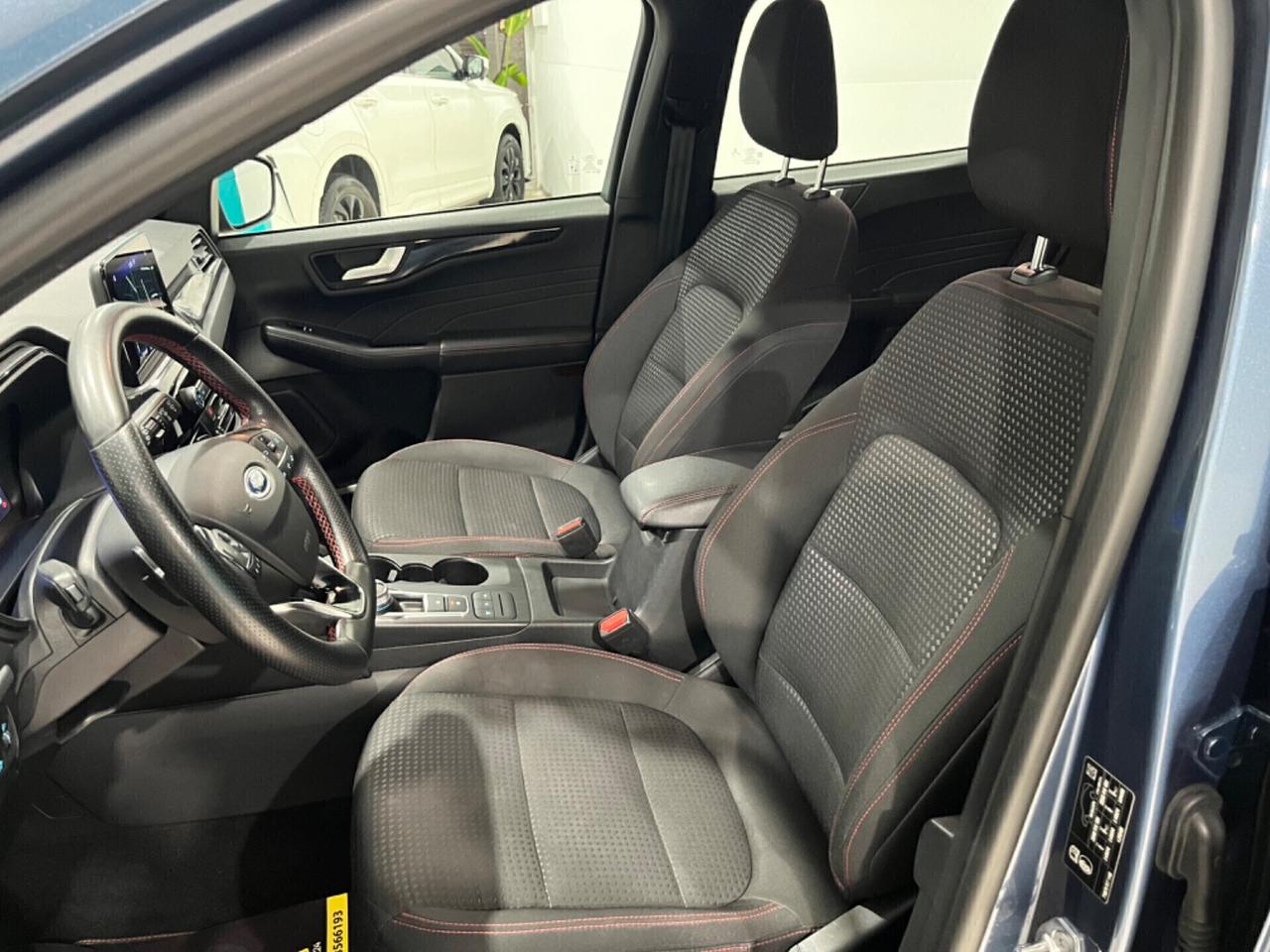 FORD KUGA 2022 DIESEL ST LINE *UNICOPROPRIETARIO