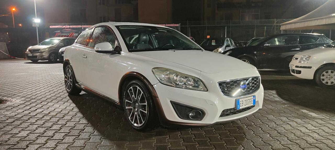 Volvo C30 D2 R-Design 1.6 diesel
