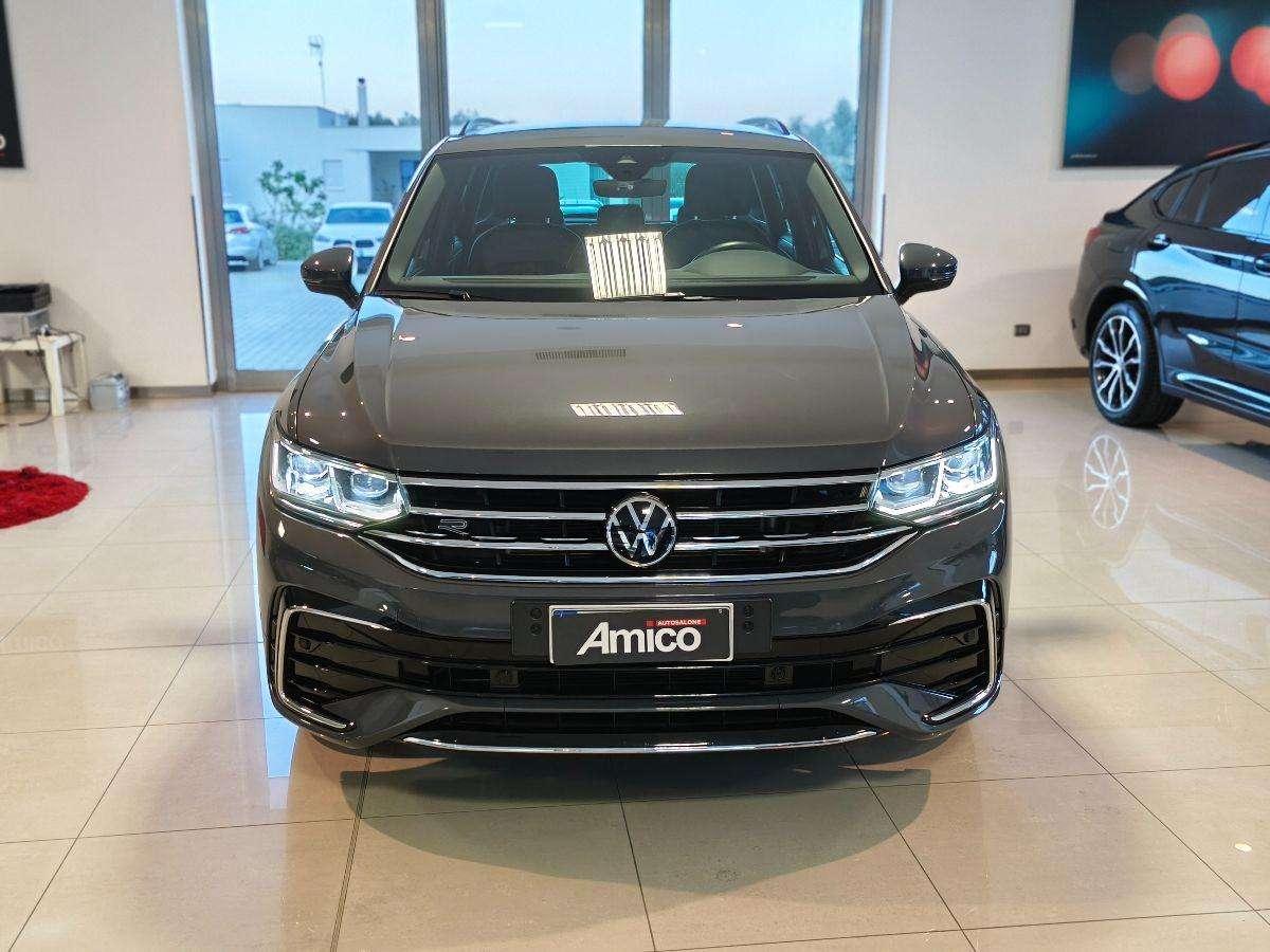Volkswagen Tiguan 2.0 TDI R-Line Solo 68.000km 4 MOTION