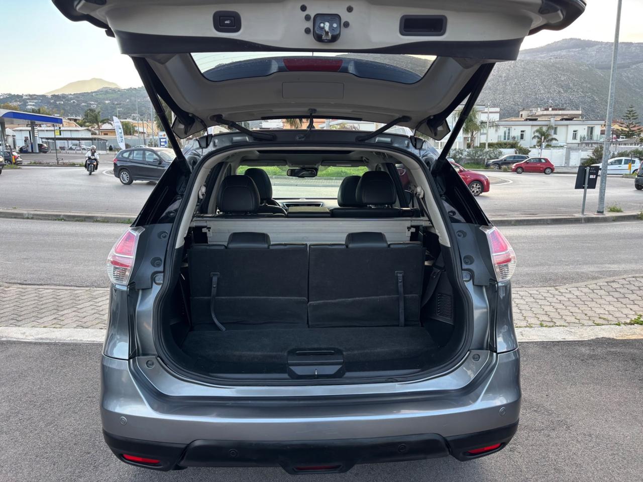 Nissan X-Trail 1.6 dCi 2WD Tekna