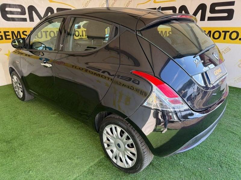 Lancia Ypsilon Ypsilon 1.2 69 CV Unyca