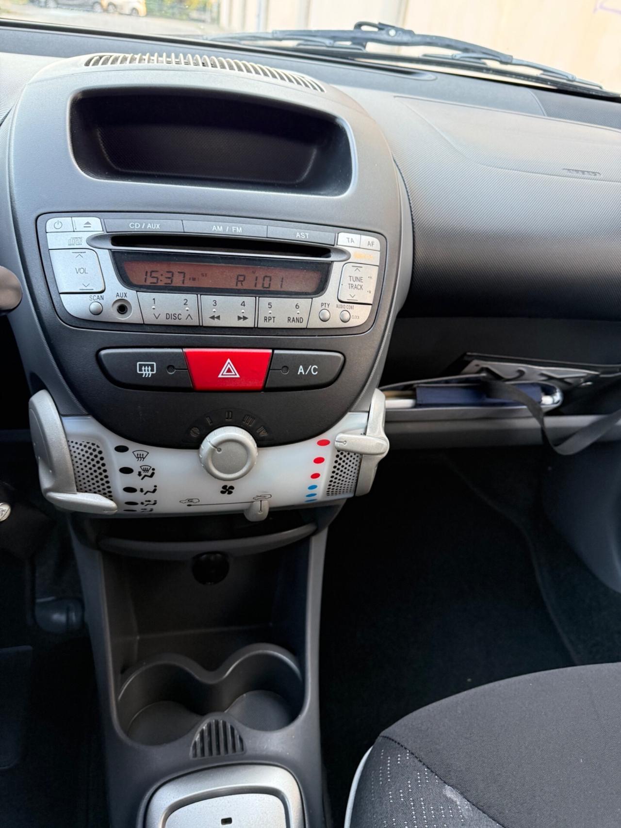 Peugeot 107 1.0 68CV 5p. Automatica….