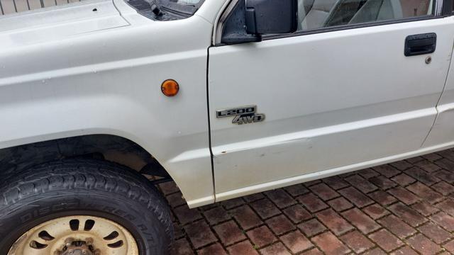 MITSUBISHI L200 2.5 TD 4WD Club Cab Pick-up