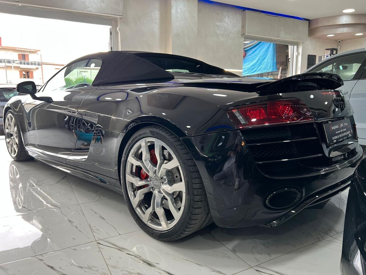NUOVA AUDI R8 5.2 V10 FSI 525CV QUATTRO R-TRONIC CABRIO IDENTITY BLACK