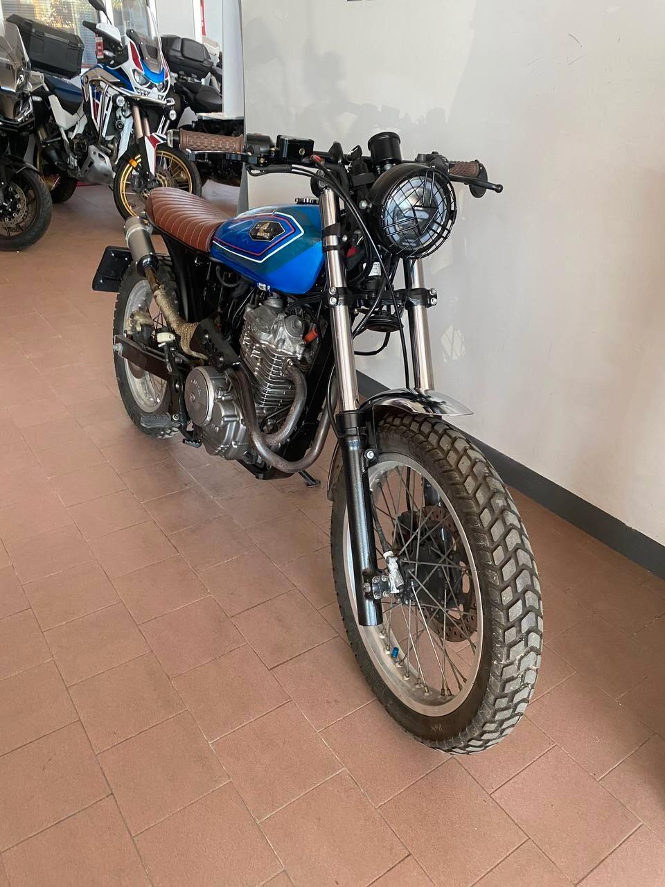Honda dominator 650