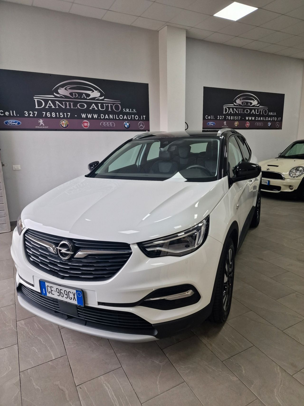 Opel Grandland X 1.6 Hybrid Plug-in aut. FWD Design Line