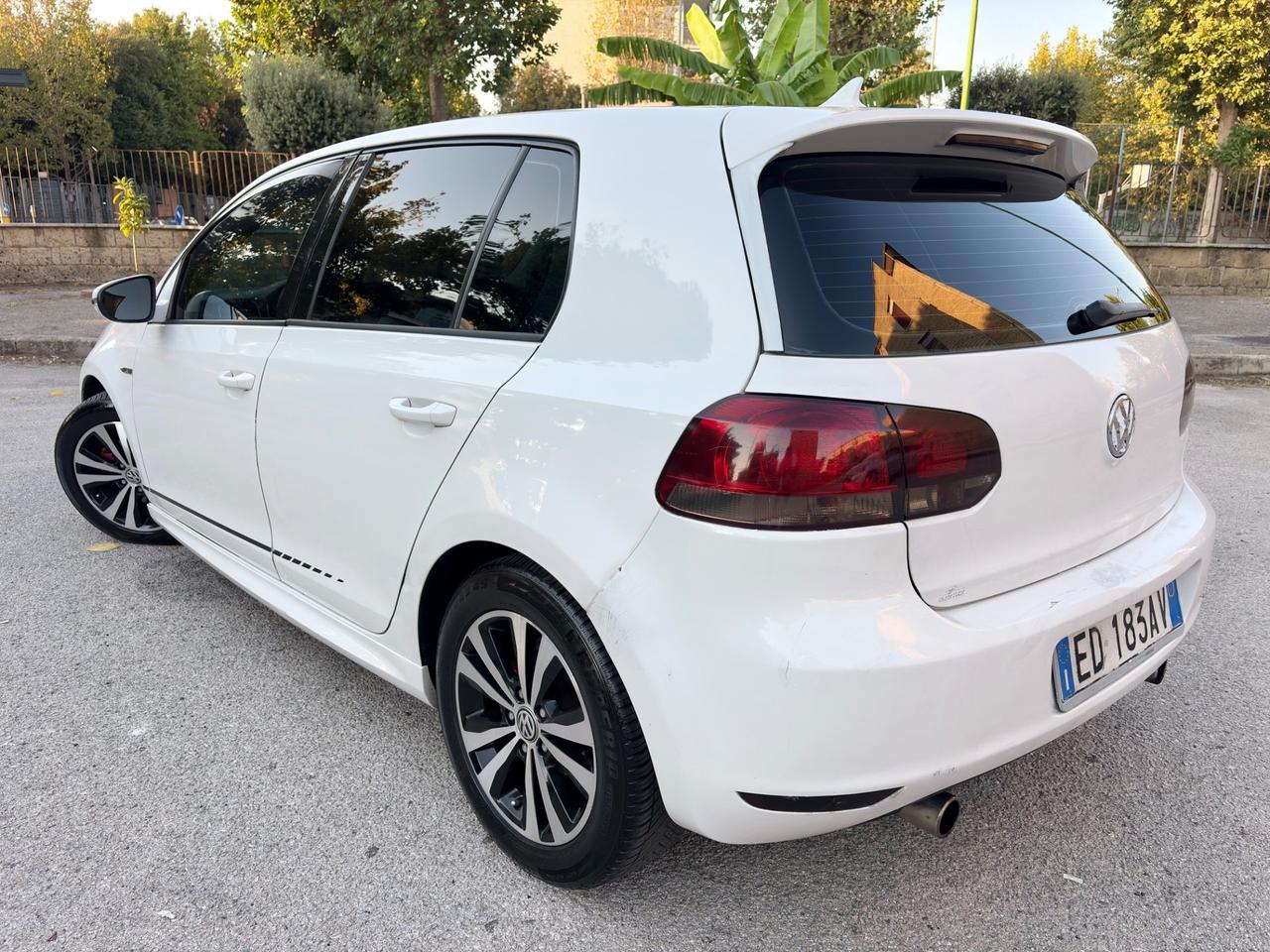 Volkswagen Golf 1.6 TDI 105cv