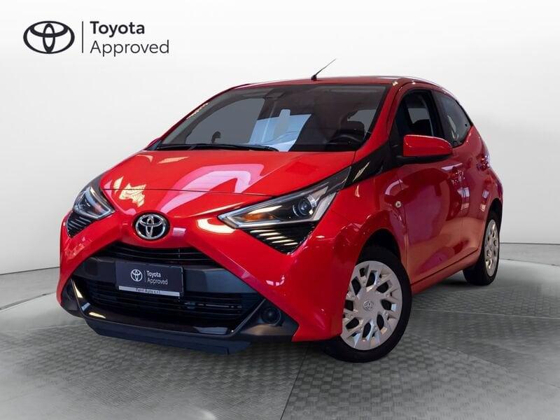 Toyota Aygo Connect 1.0 VVT-i 72 CV 5 porte x-play