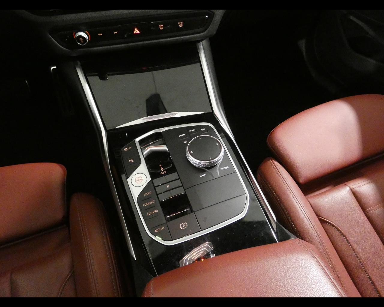 BMW Serie 3(G20/1-80/1) - 320d 48V xDrive Touring Msport