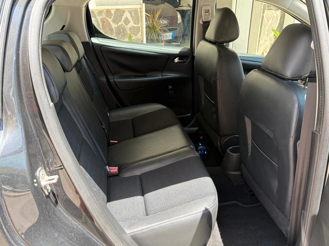 Peugeot 207 1.6 HDI 90CV 12 MESI DI GARANZIA
