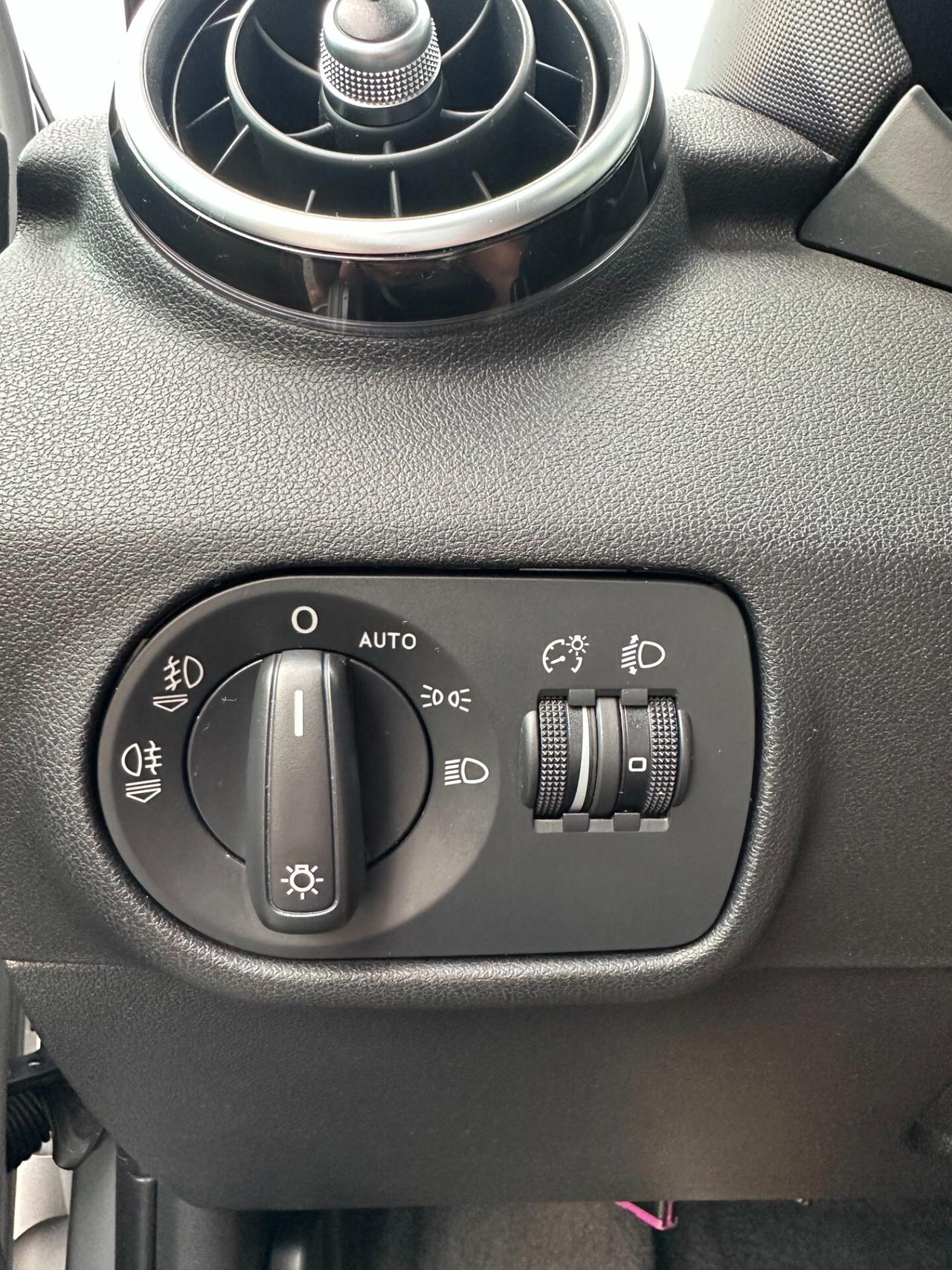 Audi A1 SPB 1.6 TDI AUTOMATICA