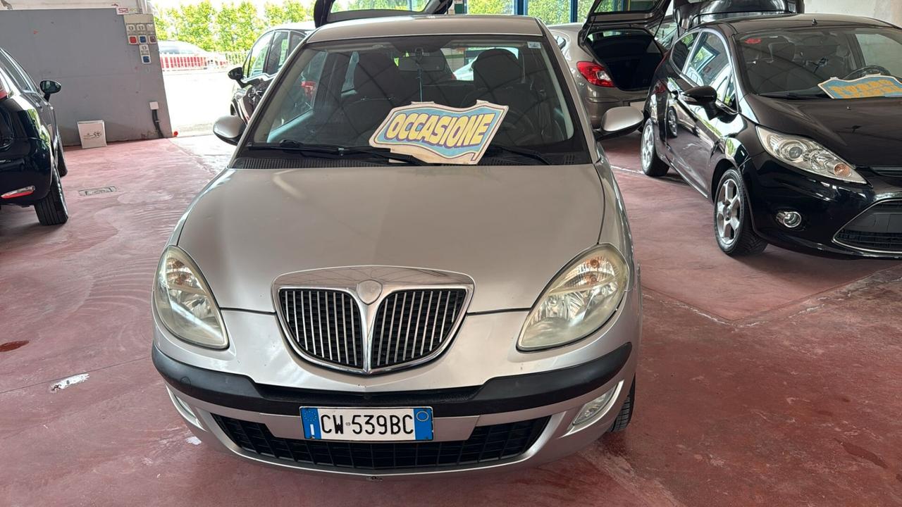 Lancia Ypsilon 1.2 Argento