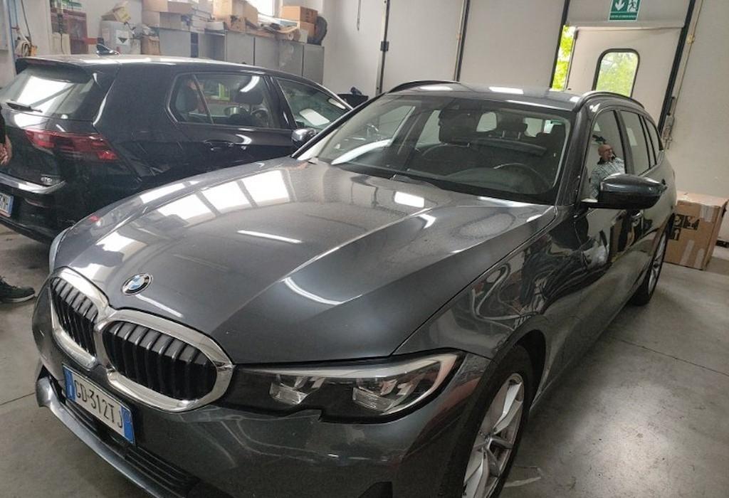 BMW 318 d Touring mhev 48V Business Advantage auto
